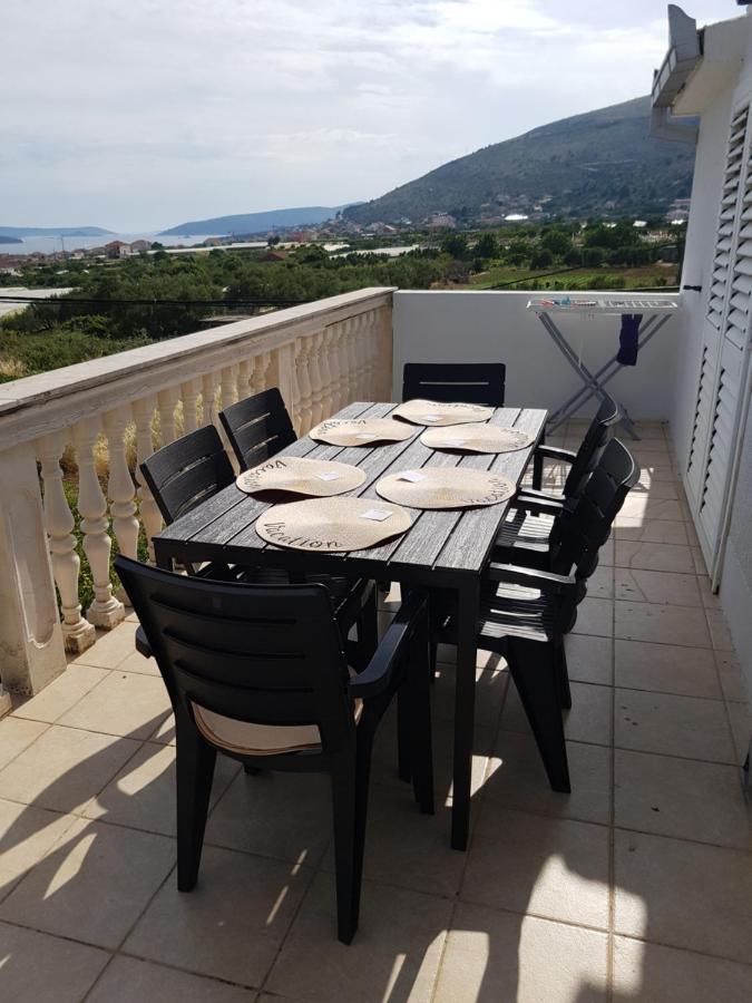Apartment Blanka With A Beautiful View Of Trogir Eksteriør billede