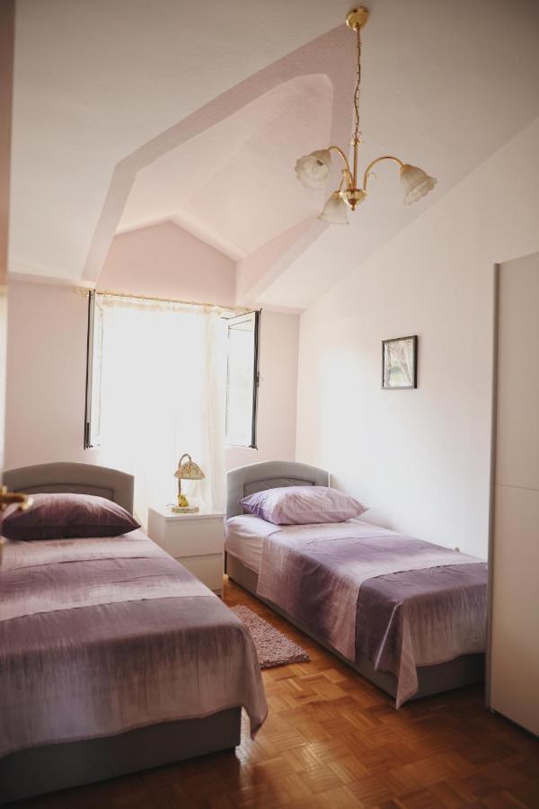 Apartment Blanka With A Beautiful View Of Trogir Eksteriør billede
